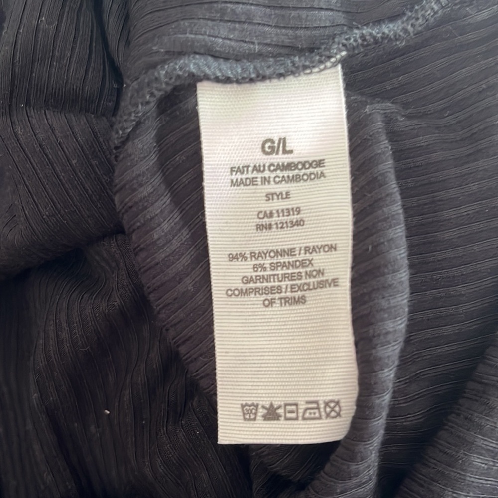 Garage Cold Shoulder Top - Picture 3 of 5